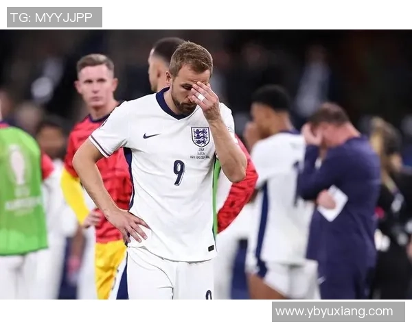 足球明星感动粉丝泪洒赛场温情瞬间引发热议 足球明星感动粉丝泪洒赛场温情瞬间引发热议