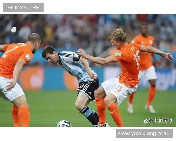 足球明星的射门距离究竟有多远揭秘他们的惊人力量与技巧 足球明星的射门距离究竟有多远揭秘他们的惊人力量与技巧